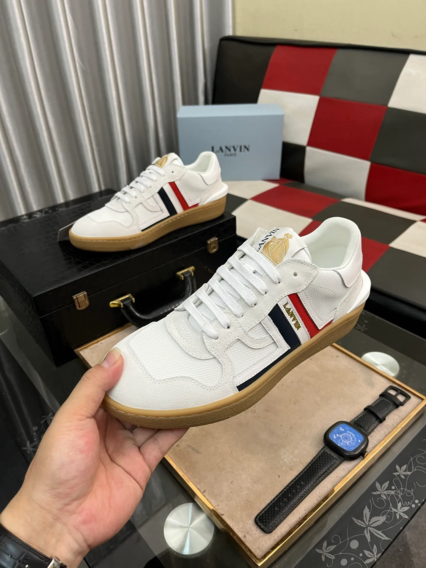 Men's men's shoes 💰540⌚️⌚️❗️Lanvin# Lanvin spring and summer series new colors latest lace up fashion casual forrest shoes running shoes ~ bumpr high quality couple series‼ ️ The latest trendy products of the season 🌈Many bloggers have started buying original models and custom-made them. The uppers are made of nubuck leather. They are very versatile, fashionable and casual, and are comfortable on the feet. Recommended for personal use! The original molded rubber backing with clear logo is wear-resistant. Standard code for couples: female code 35~40, male code 38-45